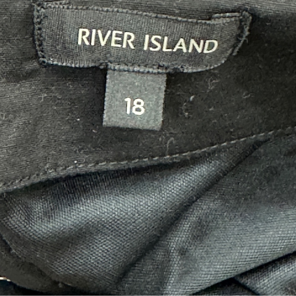 River Island Gold Sequin Shorts High Waisted Fitted Stretchy Booty Club Attire - Picture 5 of 8